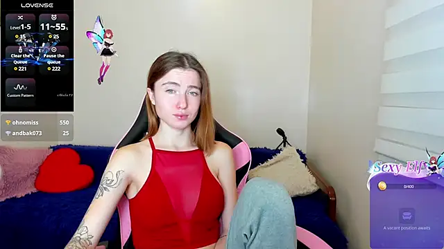 Snapshot of Luxuryalma chatting on December 22, 9:33 am Luxuryalma online show from December 22, 9:33 am