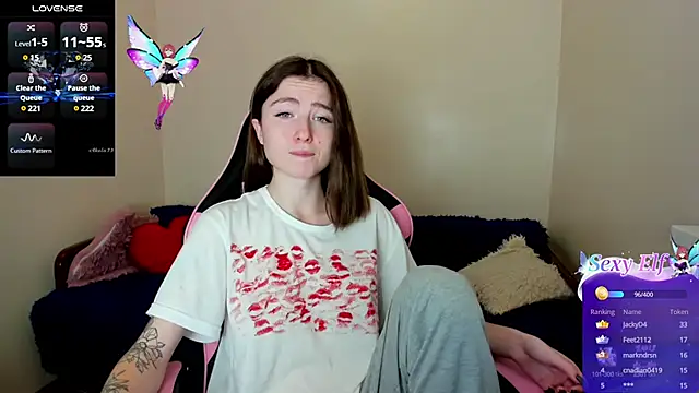 Snapshot of Luxuryalma chatting on January 6, 10:13 am Luxuryalma online show from January 6, 10:13 am