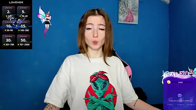 Snapshot of Luxuryalma chatting on March 6, 6:52 am Luxuryalma online show from March 6, 6:52 am