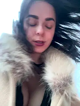 Alicia Hot1 online show from December 18, 4:35 pm