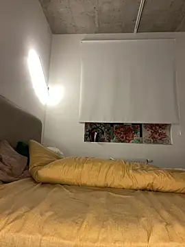 Snapshot of _urbestie_ chatting on March 7, 9:59 pm  urbestie  online show from March 7, 9:59 pm