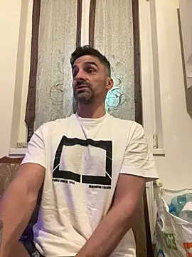 Snapshot of amydamarw chatting on February 4, 4:51 am amydamarw online show from February 4, 4:51 am