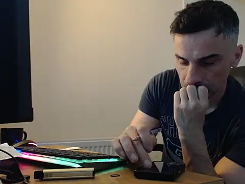 Snapshot of amydamarw chatting on February 21, 5:41 am amydamarw online show from February 21, 5:41 am