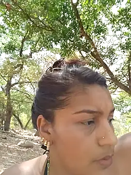 anaesca online show from March 3, 5:50 pm