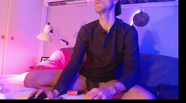 ths jstn online show from February 14, 11:21 am