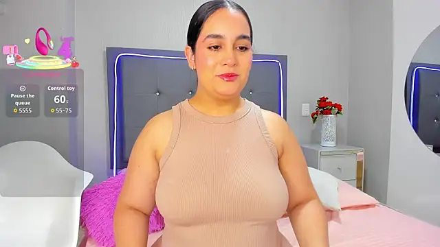 emma lye online show from November 15, 9:43 pm