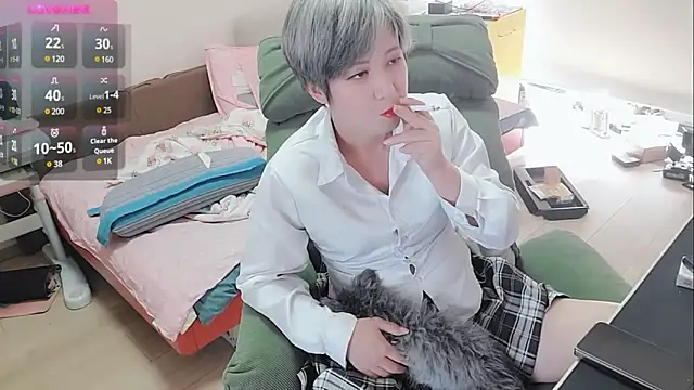 Snapshot of majlee2024 chatting on March 19, 6:35 am majlee2024 online show from March 19, 6:35 am