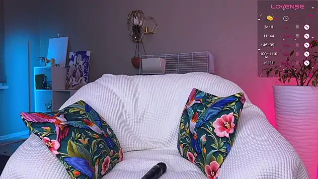 Tanya Acid online show from March 10, 4:50 am