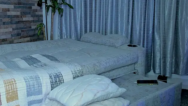 Snapshot of zaiin_diesel chatting on December 18, 10:08 am zaiin diesel online show from December 18, 10:08 am