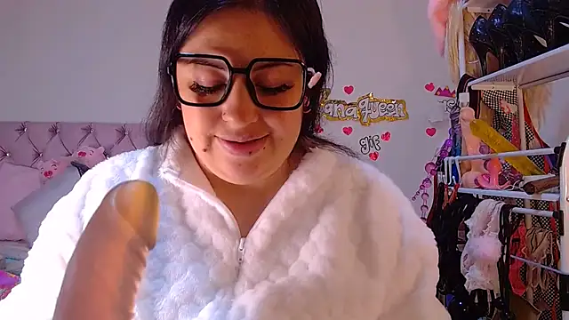 lanaqueen699 online show from May 25, 4:57 pm