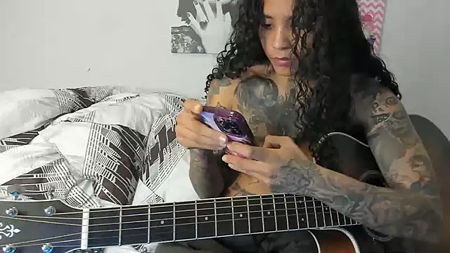 Ama music online show from February 3, 7:21 pm