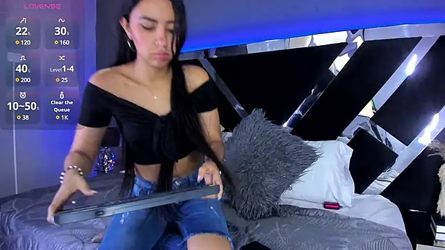 Larabrooks online show from March 12, 6:55 pm