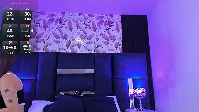 Larabrooks online show from March 17, 6:42 pm