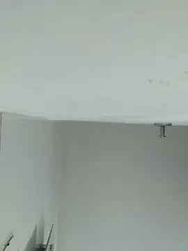 Larabrooks online show from February 25, 5:44 pm