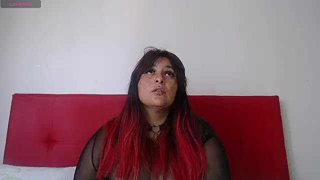 amydeepqueen online show from February 10, 2:37 pm