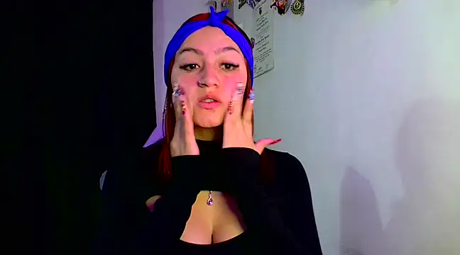 lucycherry   online show from February 5, 7:18 am