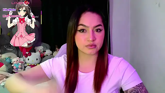 lucycherry   online show from February 19, 3:57 am