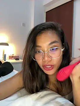 NaughtyMe online show from January 5, 7:28 am