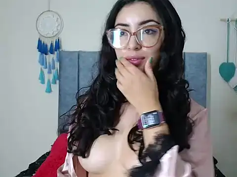 EvoletFMK online show from September 22, 2:41 pm