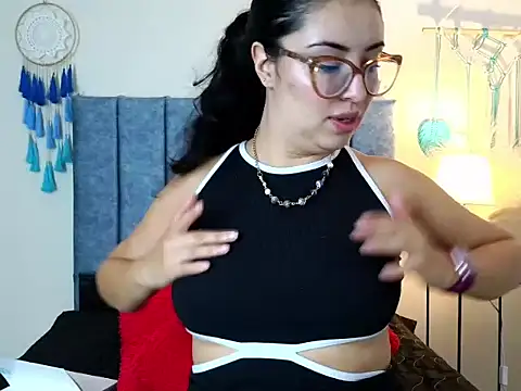 EvoletFMK online show from September 26, 5:39 pm