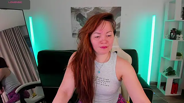 VanessaSmuth online show from February 18, 1:56 am