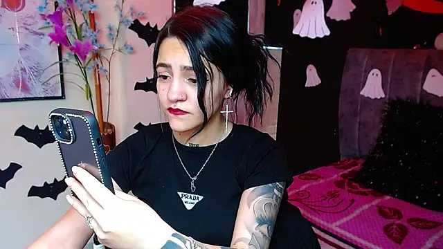 Violettasquirt online show from October 27, 2:10 pm