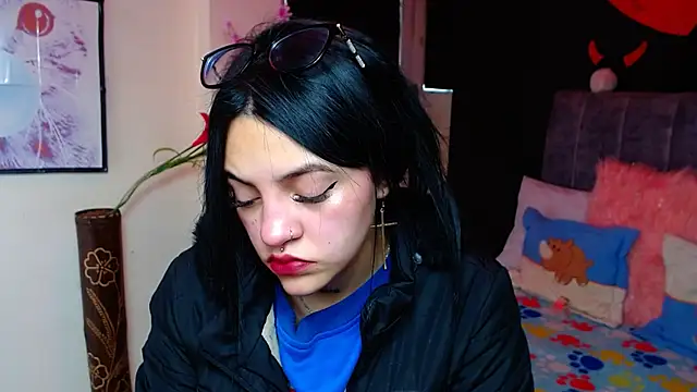 Violettasquirt online show from November 22, 1:54 pm