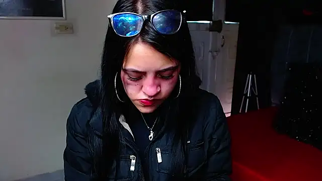 Violettasquirt online show from February 5, 1:27 pm