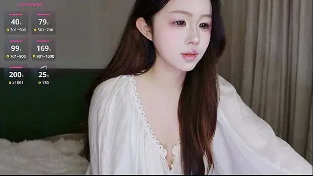 Hazel-11 online show from January 18, 2:21 pm