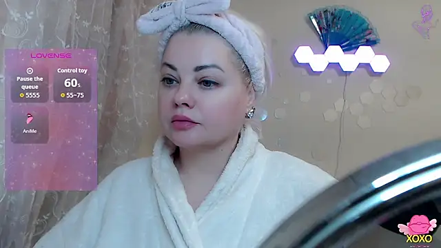 JewellKiss7 online show from November 10, 3:05 am