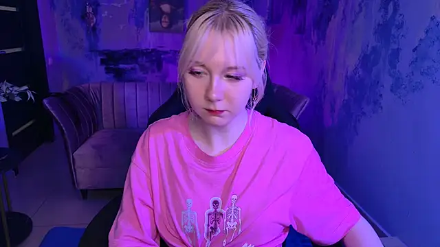 Snapshot of NancyMartinez chatting on March 1, 7:26 pm NancyMartinez online show from March 1, 7:26 pm