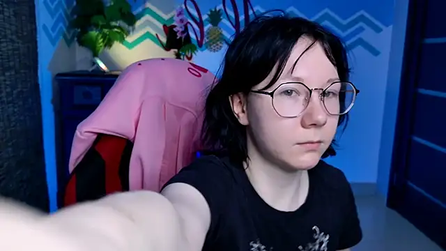 NancyMartinez online show from October 25, 5:04 am