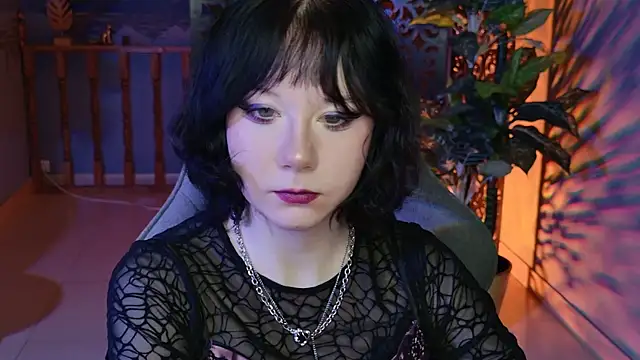 NancyMartinez online show from November 28, 5:10 am