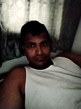 Snapshot of Nzfl97 chatting on February 11, 10:37 am Nzfl97 online show from February 11, 10:37 am