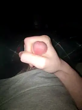 Snapshot of SoloExploder101 chatting on February 15, 1:24 am SoloExploder101 online show from February 15, 1:24 am