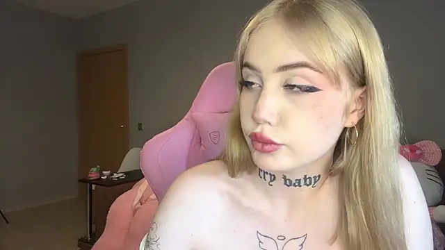 hanna cry baby online show from March 19, 2:46 pm