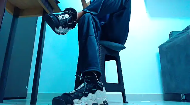 mastersmits online show from March 23, 8:26 am