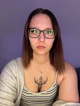 TheRealNyxa online show from April 13, 6:35 pm