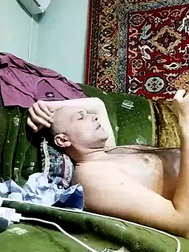 Pineapple04 online show from January 31, 6:03 pm