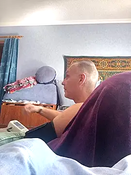 Pineapple04 online show from September 21, 7:54 am