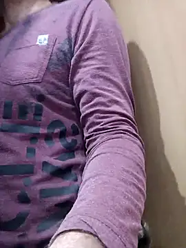 Pineapple04 online show from October 18, 5:35 pm