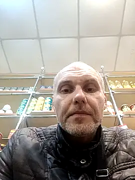 Pineapple04 online show from December 1, 8:41 am