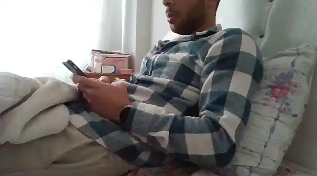 Crazyturko07 online show from February 15, 6:12 am