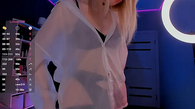 aneta alisha online show from February 1, 9:19 pm