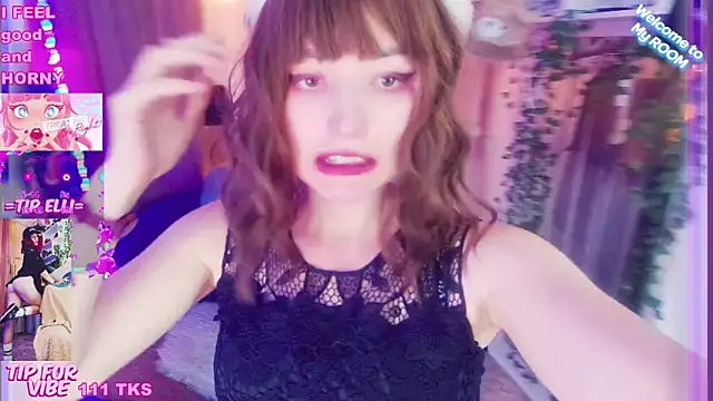 Snapshot of Toxic_Ellies chatting on December 6, 11:00 am Toxic Ellies online show from December 6, 11:00 am