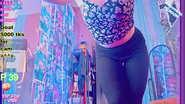 Snapshot of Toxic_Ellies chatting on February 11, 12:58 pm Toxic Ellies online show from February 11, 12:58 pm