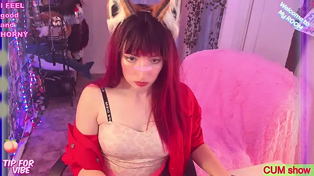 Snapshot of Toxic_Ellies chatting on February 26, 1:41 pm Toxic Ellies online show from February 26, 1:41 pm