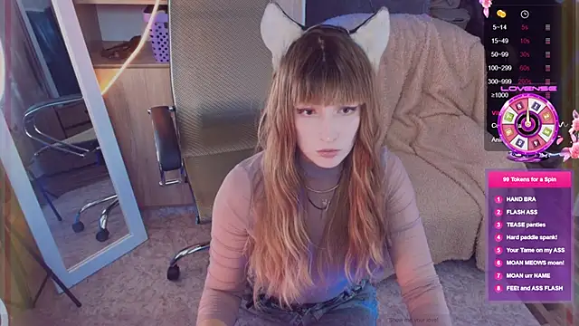 Snapshot of Toxic_Ellies chatting on September 13, 2:39 pm Toxic Ellies online show from September 13, 2:39 pm