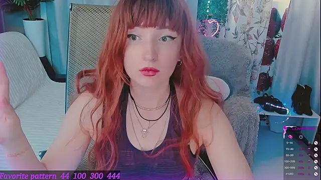 Toxic Ellies online show from April 10, 10:42 am