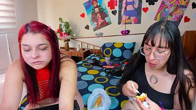 Snapshot of jeyloveebony chatting on January 11, 1:43 pm jeyloveebony online show from January 11, 1:43 pm
